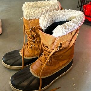 Gently used Sorrel Winter boots